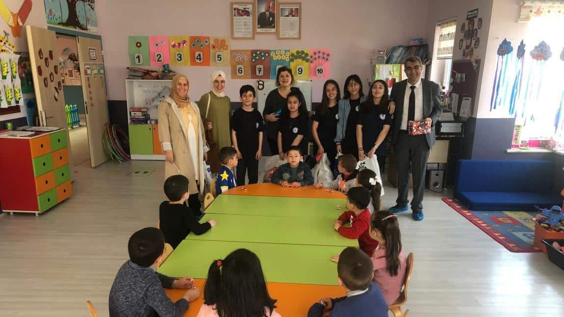 Hoca Ahmet Yesevi Ortaokulu projeleri kapsamında okulumuzu ziyaret ettiler.